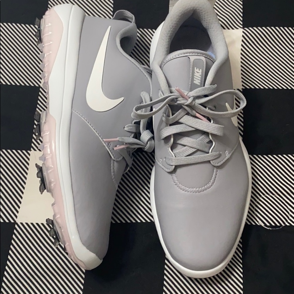 NEW Nike roshe golf